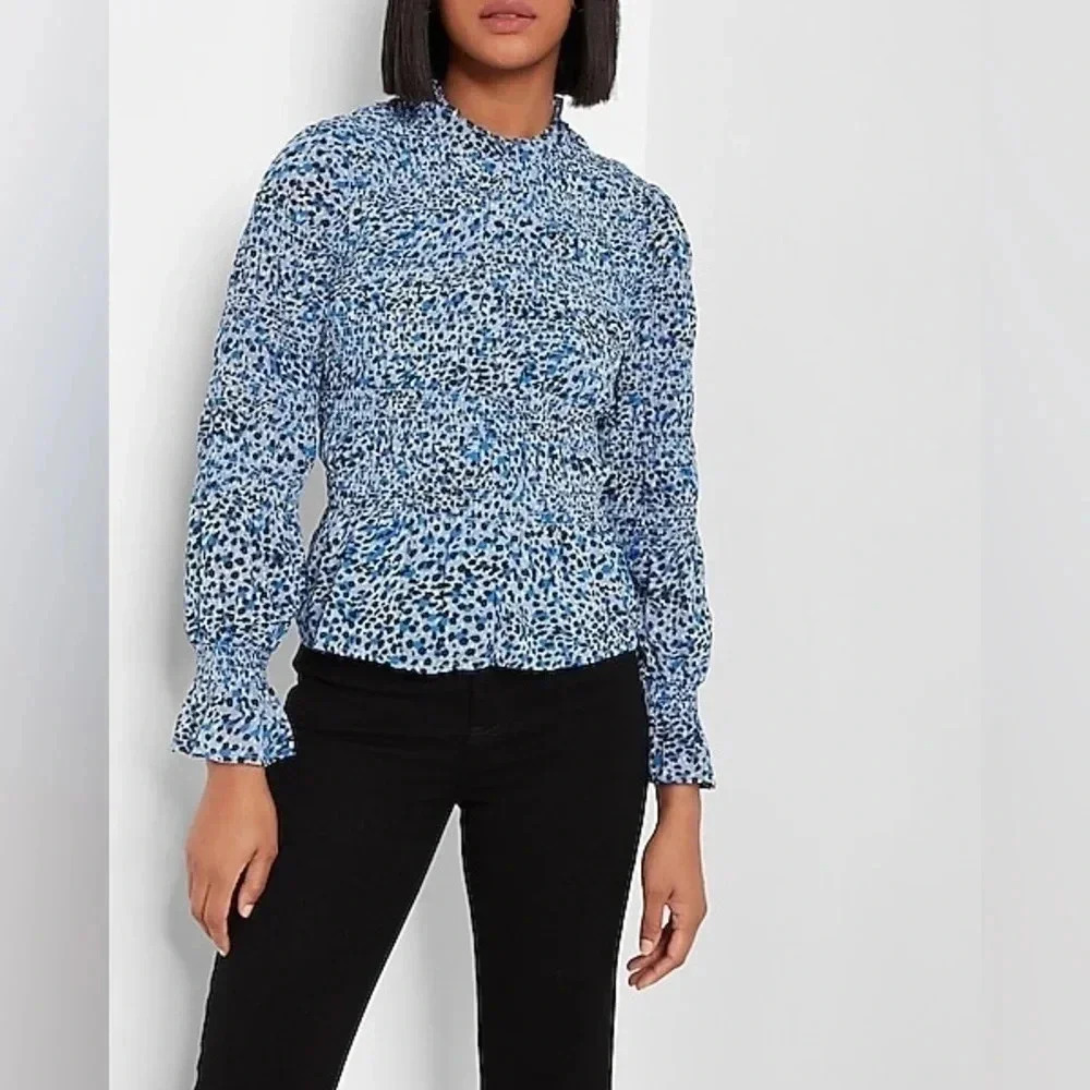 Express NWT Leopard Print Smocked Balloon Sleeve Peplum Top - Picture 2 of 10